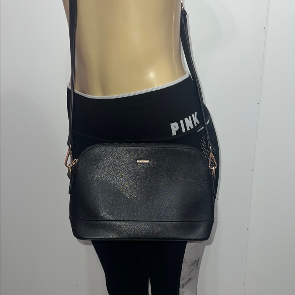 LOVEVOOK Black Crossbody Bag with Adjustable Strap and Textured‎ Finish